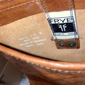 Frye size 7.5